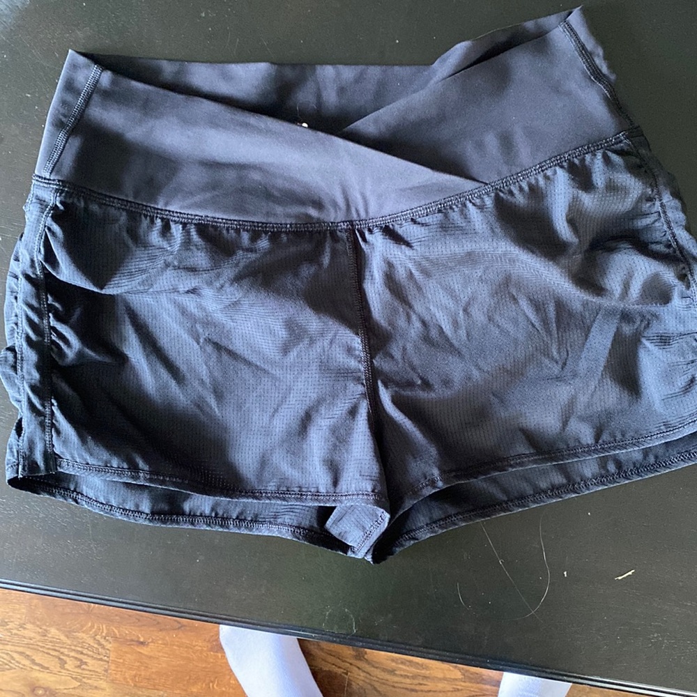 Cute Black Lululemon Shorts size 6